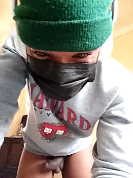 izinjamfee2 online show from September 2025 01:36:02 PM