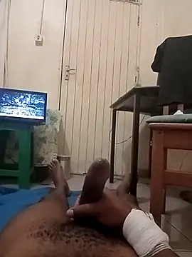 izinjamfee2 online show from February 2026 09:02:01 PM