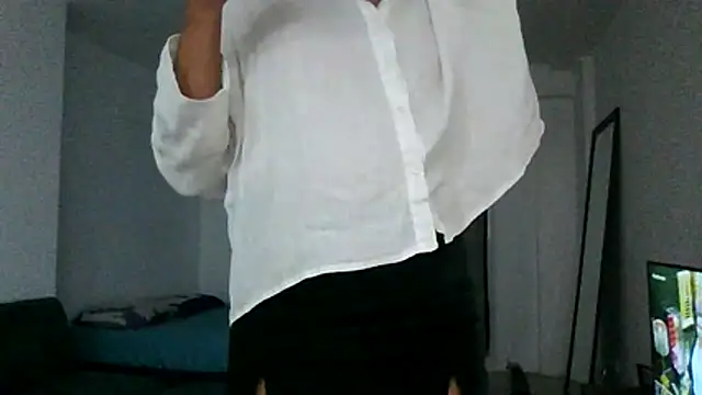 Snapshot of Yerucita chatting on July 2026 02:15:02 AM Yerucita online show from July 2026 02:15:02 AM