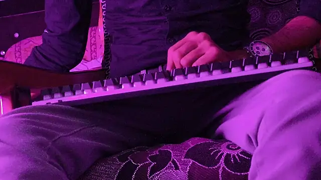 Habibi big b online show from November 2025 02:38:01 PM