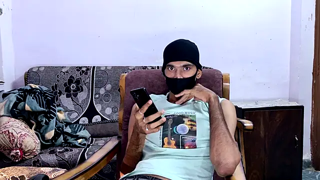 Snapshot of Habibi_big_b chatting on March 2026 11:37:01 AM Habibi big b online show from March 2026 11:37:01 AM