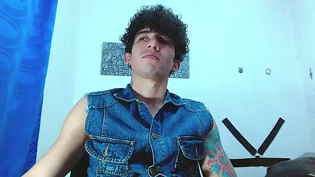 targuerian22 online show from December 2024 01:40:02 AM