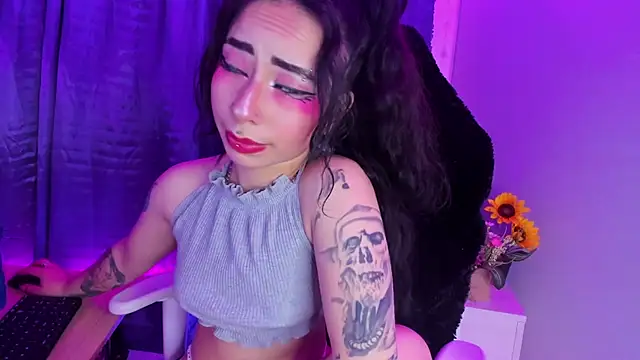 hanna  azumi online show from December 2024 02:27:02 AM