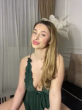 Snapshot of GraceCarther chatting on January 2025 07:03:01 PM GraceCarther online show from January 2025 07:03:01 PM