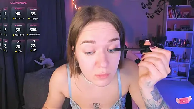 Snapshot of ami_amour_ chatting on March 2025 07:24:02 PM ami amour  online show from March 2025 07:24:02 PM