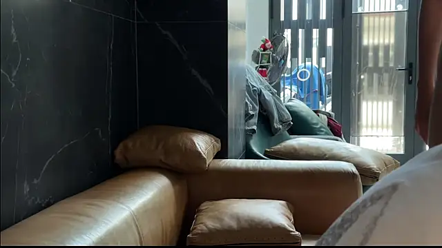 Snapshot of Flying-Dutchmana chatting on April 2026 04:51:01 AM Flying-Dutchmana online show from April 2026 04:51:01 AM