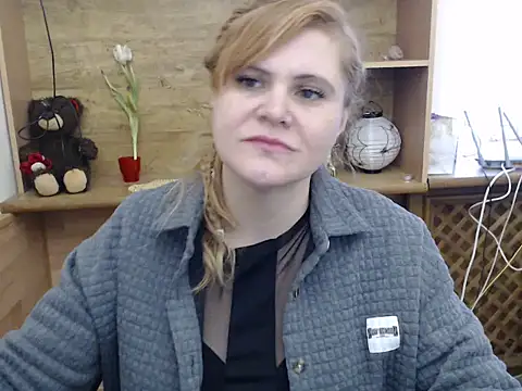 Snapshot of DaniellaKiss chatting on March 2026 07:25:02 AM DaniellaKiss online show from March 2026 07:25:02 AM