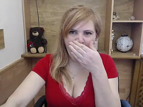 Snapshot of DaniellaKiss chatting on March 2026 07:03:02 AM DaniellaKiss online show from March 2026 07:03:02 AM