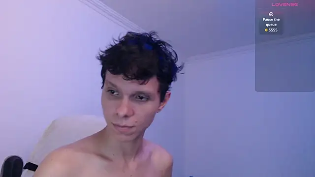 bryamado69 online show from April 2026 12:42:01 PM