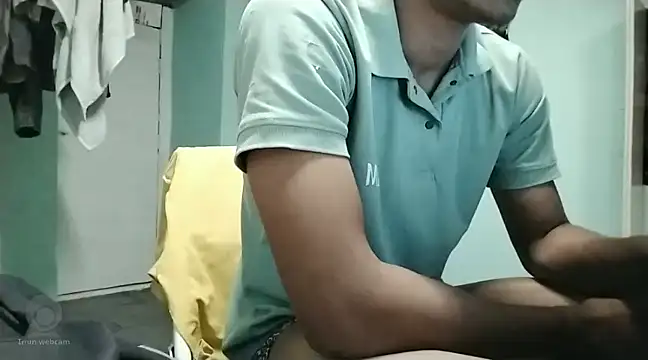 Snapshot of vicky0805 chatting on February 2025 09:47:02 AM vicky0805 online show from February 2025 09:47:02 AM