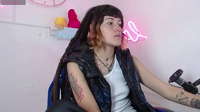  sharlotte777 online show from December 2025 02:25:02 PM