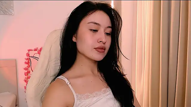 Snapshot of Ann__Cute chatting on June 2026 12:25:01 PM Ann Cute online show from June 2026 12:25:01 PM