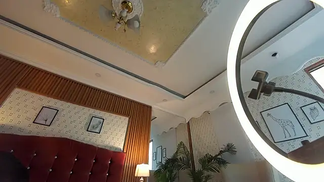 Princess Violett online show from October 2025 02:35:01 PM