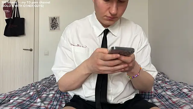 Snapshot of vlad_ggvldd chatting on April 2026 09:32:02 AM vlad ggvldd online show from April 2026 09:32:02 AM