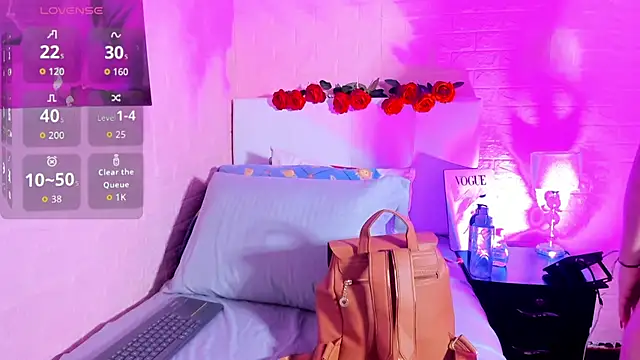 Snapshot of LYAA_COLLINS_ chatting on November 2025 11:34:02 AM LYAA COLLINS online show from November 2025 11:34:02 AM