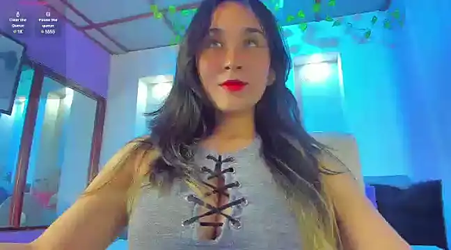 Snapshot of juliieta_love chatting on February 2025 07:59:02 PM juliieta love online show from February 2025 07:59:02 PM