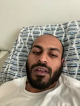 Snapshot of islandvybee55 chatting on January 2025 08:36:02 PM islandvybee55 online show from January 2025 08:36:02 PM