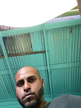 islandvybee55 online show from January 2026 03:05:02 PM