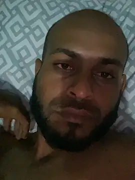 islandvybee55 online show from February 2026 02:37:01 AM