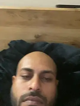 Snapshot of islandvybee55 chatting on March 2026 03:01:01 PM islandvybee55 online show from March 2026 03:01:01 PM