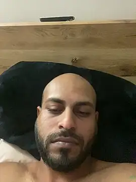 Snapshot of islandvybee55 chatting on April 2026 12:17:02 PM islandvybee55 online show from April 2026 12:17:02 PM