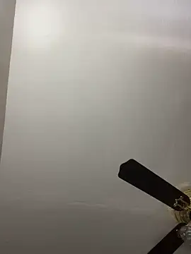 Snapshot of islandvybee55 chatting on April 2026 03:00:01 PM islandvybee55 online show from April 2026 03:00:01 PM