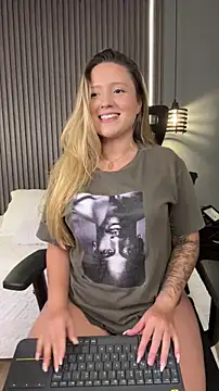 MiaPetit  online show from February 2026 07:54:01 PM