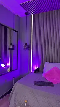 Snapshot of MiaPetit_ chatting on March 2026 07:09:01 PM MiaPetit online show from March 2026 07:09:01 PM