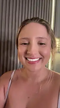 Snapshot of MiaPetit_ chatting on April 2026 07:42:01 PM MiaPetit online show from April 2026 07:42:01 PM