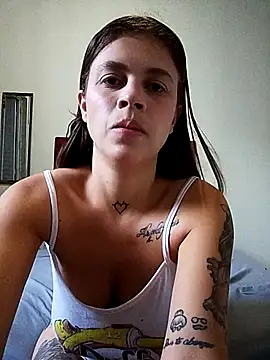 Snapshot of Ma_Santos chatting on April 2026 08:23:01 PM Ma Santos online show from April 2026 08:23:01 PM