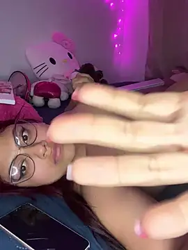 Aprilsmith2 online show from December 2024 02:02:02 AM