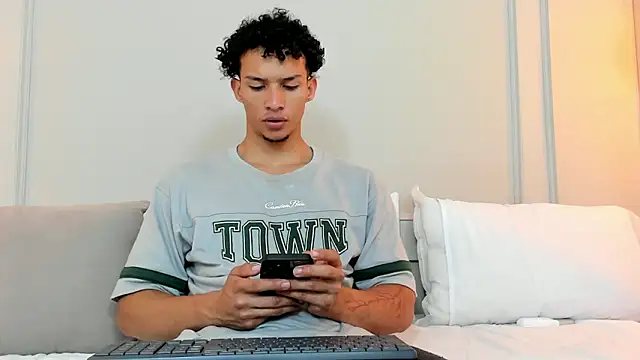 Dominick star online show from December 2024 03:36:02 AM