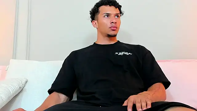 Dominick star online show from January 2025 04:04:02 AM