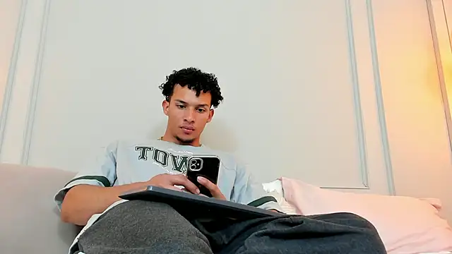 Dominick star online show from January 2025 09:27:01 AM