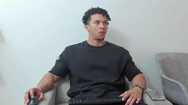 Dominick star online show from February 2025 04:08:02 AM