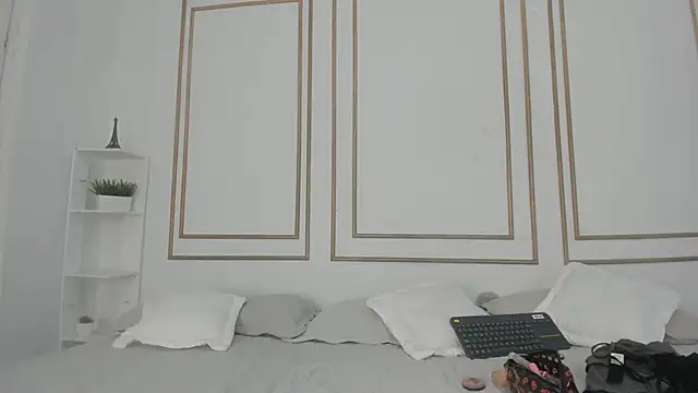 natalia aguirre1 online show from February 2025 12:49:02 PM