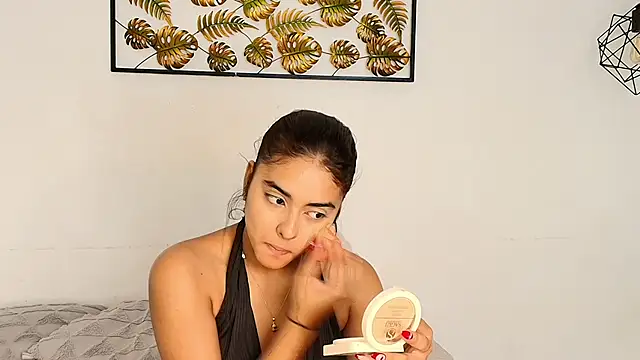 natalia aguirre1 online show from September 2025 12:30:01 PM