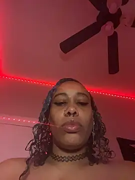 Snapshot of loveluna8 chatting on November 2025 11:44:02 AM loveluna8 online show from November 2025 11:44:02 AM