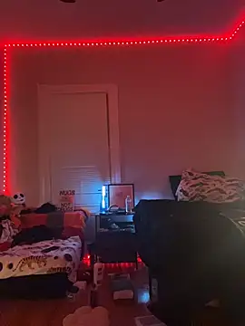 Snapshot of loveluna8 chatting on November 2025 10:10:02 AM loveluna8 online show from November 2025 10:10:02 AM