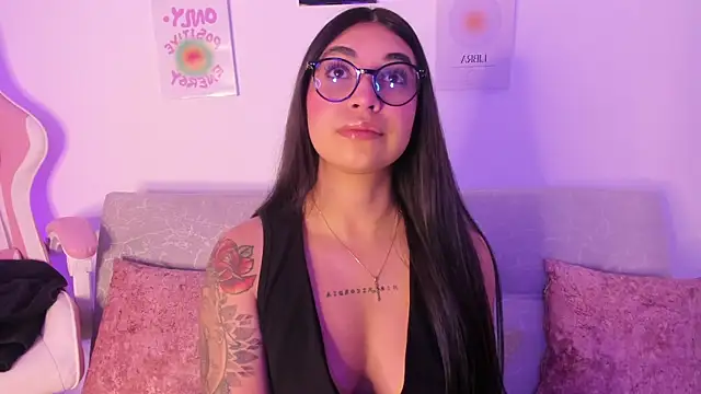 Snapshot of sensualhaven_ chatting on January 2025 11:35:01 PM sensualhaven  online show from January 2025 11:35:01 PM