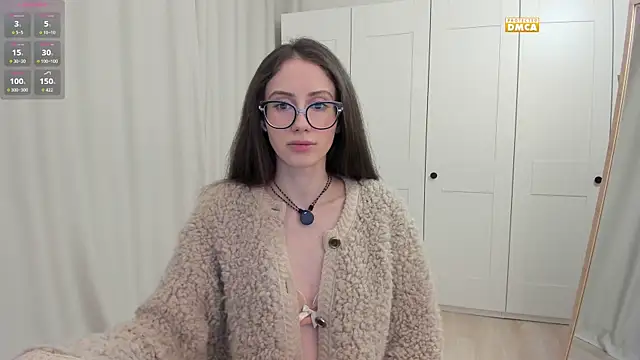 Snapshot of snowiie chatting on October 2025 03:53:01 PM snowiie online show from October 2025 03:53:01 PM