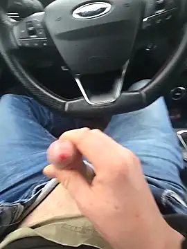 Snapshot of Titanhoott chatting on December 2024 08:22:01 AM Titanhoott online show from December 2024 08:22:01 AM