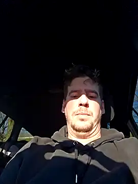 Snapshot of Titanhoott chatting on December 2024 09:52:02 AM Titanhoott online show from December 2024 09:52:02 AM