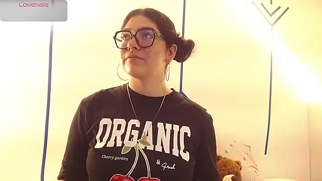 Snapshot of EsmeraldaSantoss chatting on December 2024 12:45:01 PM EsmeraldaSantoss online show from December 2024 12:45:01 PM