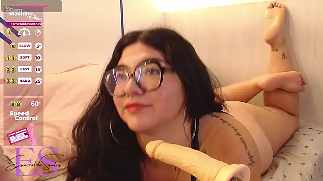 Snapshot of EsmeraldaSantoss chatting on January 2025 07:16:02 PM EsmeraldaSantoss online show from January 2025 07:16:02 PM