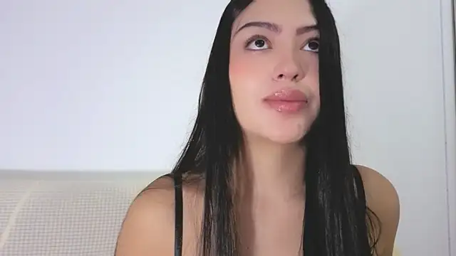 Snapshot of Sweet-Sophiee chatting on March 2026 04:40:01 AM Sweet-Sophiee online show from March 2026 04:40:01 AM