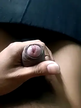 Snapshot of AloneDick chatting on December 2025 10:01:01 AM AloneDick online show from December 2025 10:01:01 AM