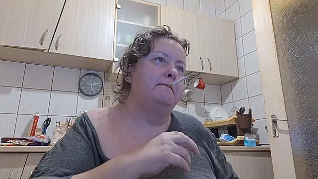 Snapshot of melissaBlessing chatting on October 2025 02:11:02 AM melissaBlessing online show from October 2025 02:11:02 AM