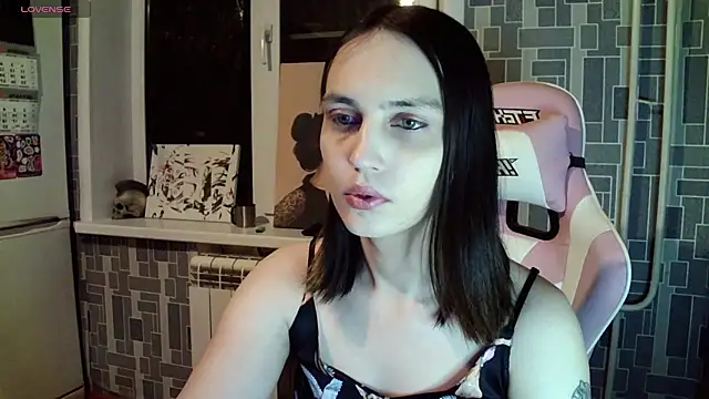 Snapshot of BlackHe4rts_ chatting on December 2024 03:58:01 PM BlackHe4rts  online show from December 2024 03:58:01 PM