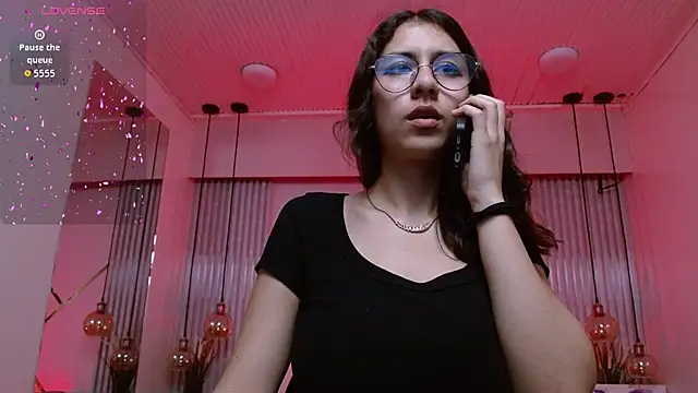 Lita Rogers online show from April 2026 07:10:01 PM